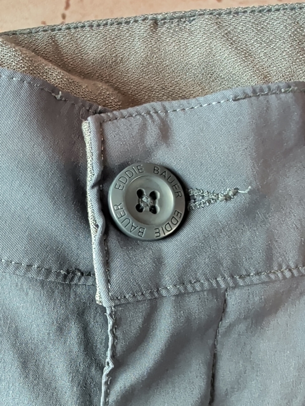 Eddie Bauer Men's Dark Gray  Pants 32 X 30 Like New - Picture 5 of 8